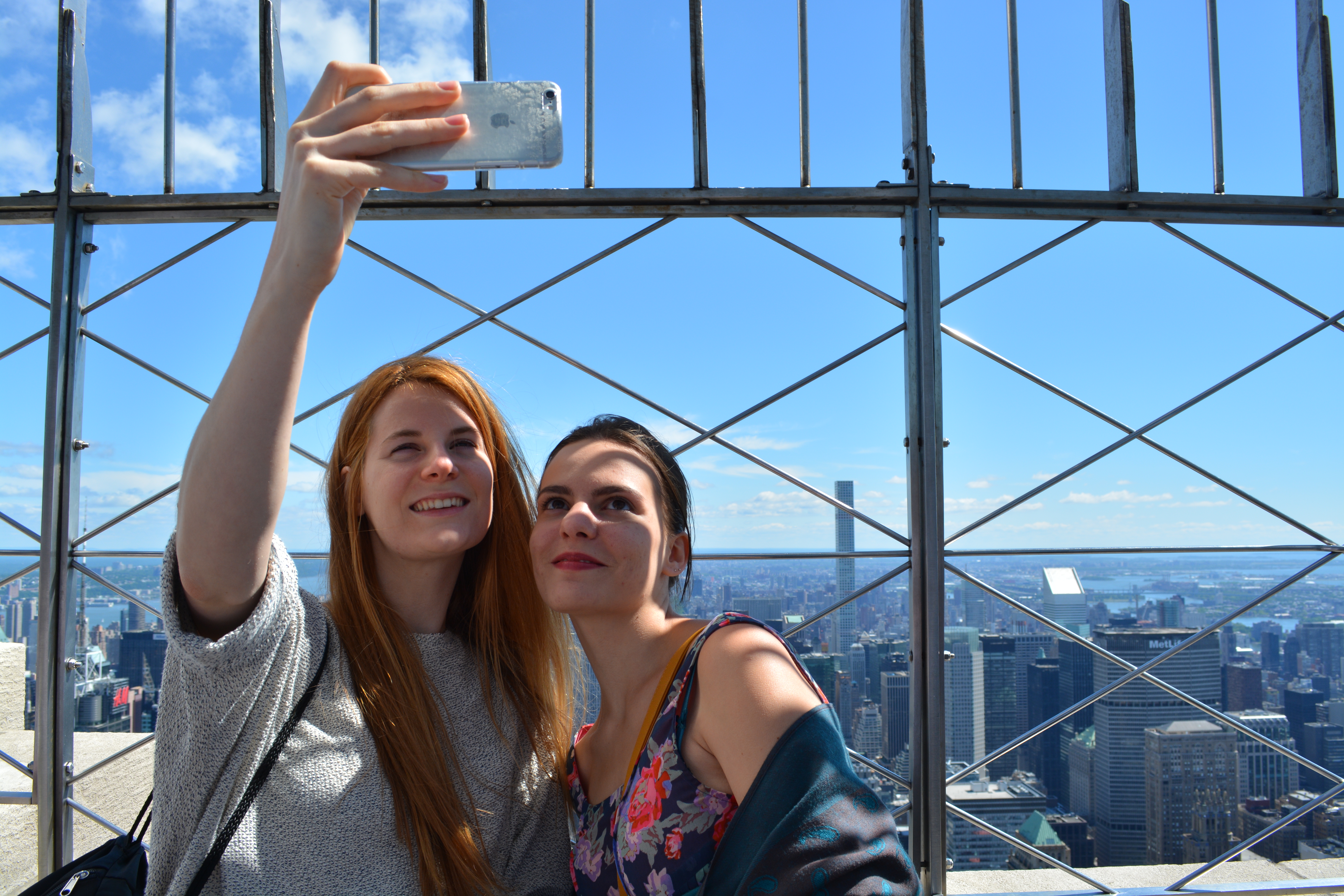s Rékou na Empire State Building
